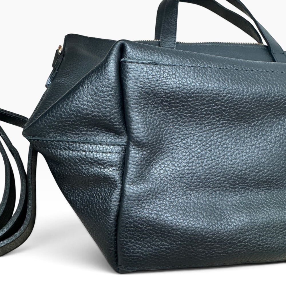 Cuyana Classic Zipper Tote Crossbody Stap and Organizer Black Pebbled Leather - Picture 9 of 13